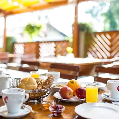 Kirchenwirt Гостевой дом 3*