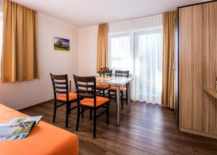 Kirchenwirt Pensjonat Döbriach